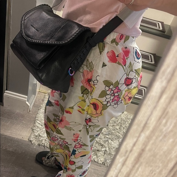 Aimee Kestenberg Black Leather Shoulder Bag - Picture 9 of 15